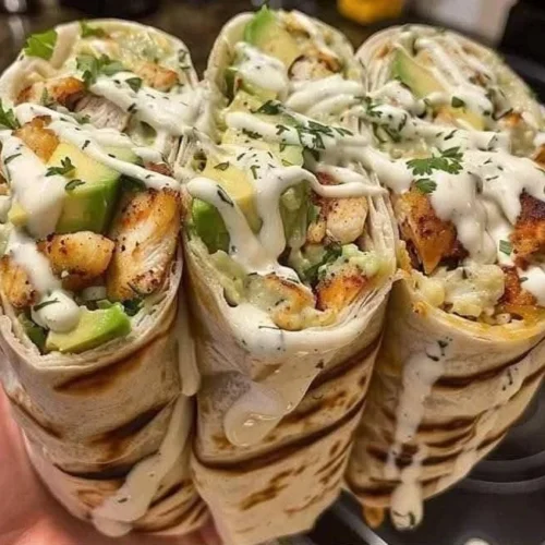 Avocado Wrap Recipe | Best Meals for Bulking 2 Healthy avocado wrap recipe for muscle gain and meal prep