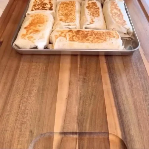 Jenny sharing delicious American recipes including comfort food and high-protein meals.