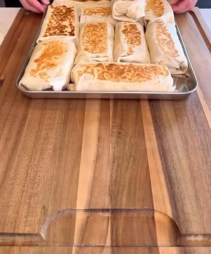 Jenny sharing delicious American recipes including comfort food and high-protein meals.