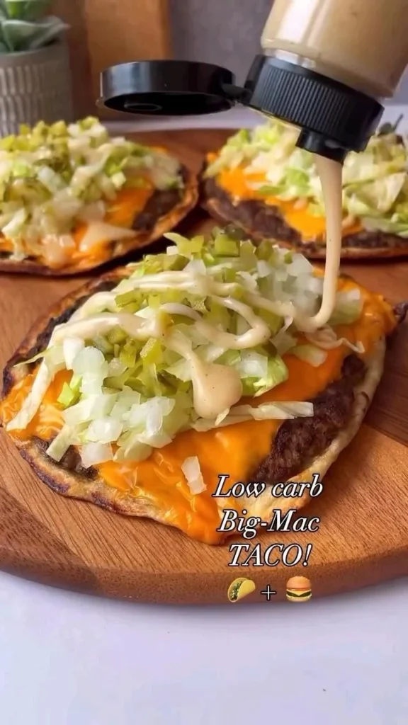 Delicious low carb Big Mac recipe by @elenajoyfullyketo