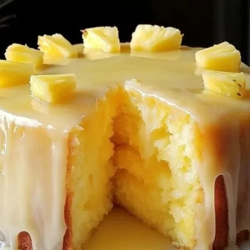 Pineapple Juice Cake 2 Moist and delicious Pineapple Juice Cake topped with fresh pineapple slices